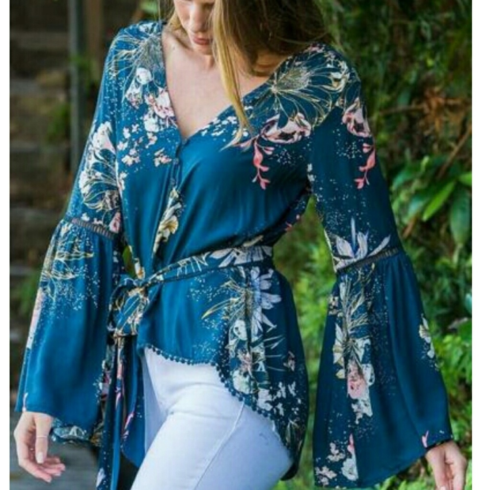 BEAUTIFUL JAASE Boho Top